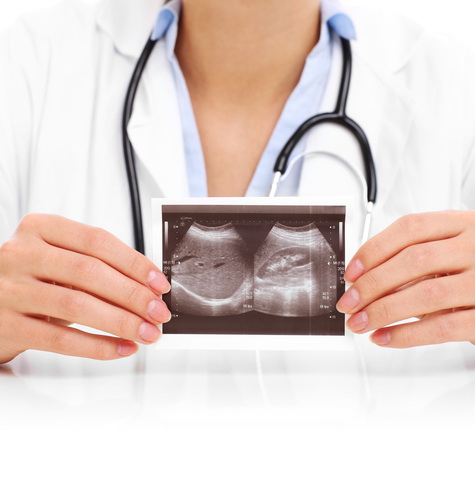 Emicrania, esposizione agli ormoni in utero e sesso del feto sono correlati al rischio 